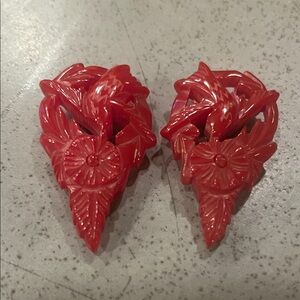 Vintage Red Bakelite Floral Dress Clips – 1930s (Pair)